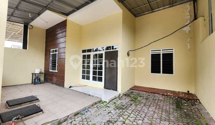 Rumah Nirwana Executive Surabaya Timur