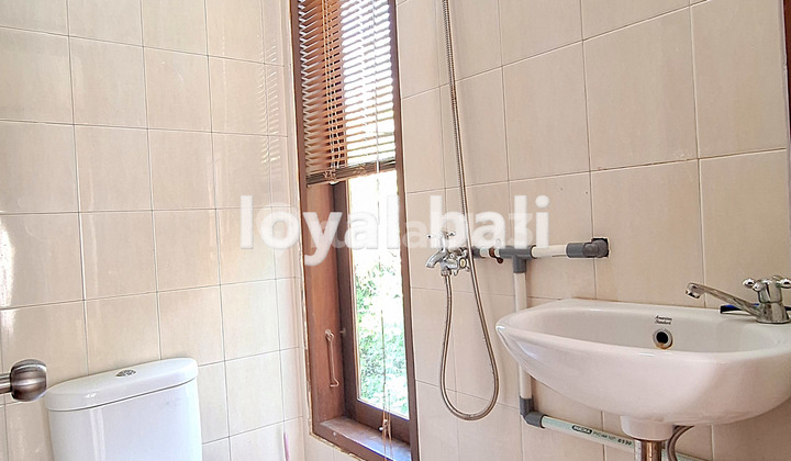 Rumah, Modern House and Convenient Location in Ungasan, Bali 2