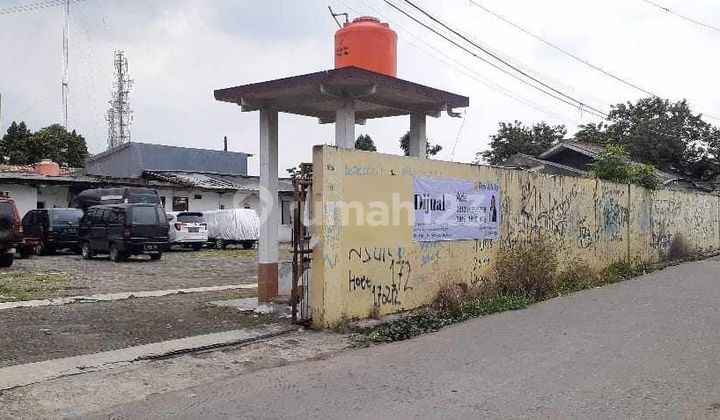 Land and building of a former taxi pool near Gorga 3 building.