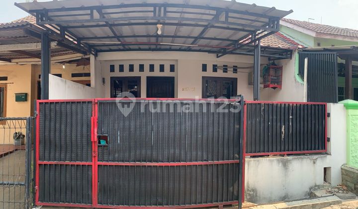 House in a complex, ready to occupy.