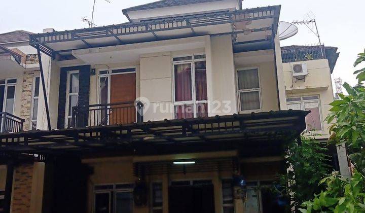 Rumah 2.5 Lantai Bagus Sudah Renovasi Dalam Komplek  1