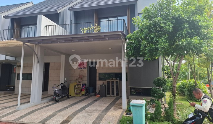 Rumah Wisteria.2 Lantai.semi.furnish.metlanf.cakung