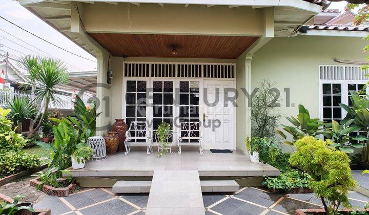 Dijual Rumah Cantik di Kelapa Dua Kebon Jeruk, Jakarta Barat 1