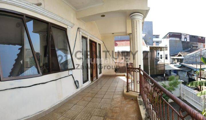 DIJUAL Rumah mewah cocok untuk Bisnis Rumahan di Jelambar Jakarta Barat 2