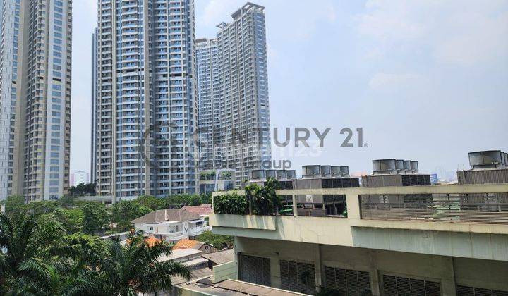 Disewakan Apartemen Central Park Residences di Jakarta Barat Lantai Rendah 2