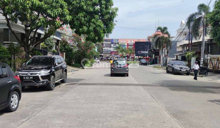 Rumah Boulevard Hijau. Harapan Indah. 2 Lantai. Bagus. Siap Huni.  2