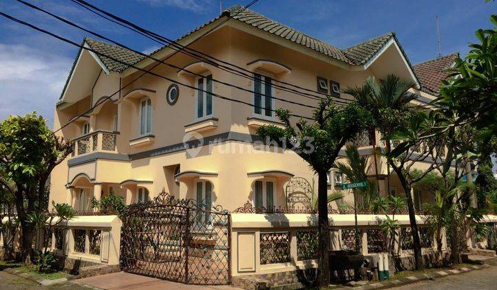 Dijual Cepat Rumah Bagus, Posisi Hook, Di Kemang Pratama 3. Bekasi Selatan.  1