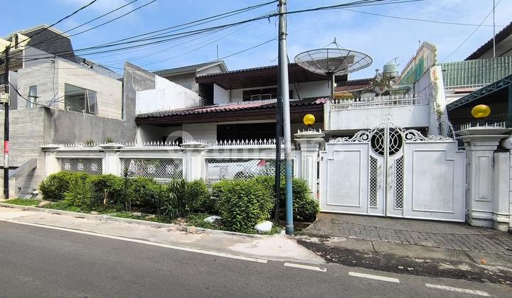 For Sale: Nice, Cheap, Spacious, Comfortable, Strategic, No Flooding House on Jln Cempaka Putih Tengah, Central Jakarta.
