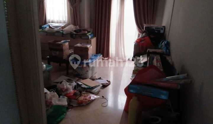 Dijual Cepat Rumah Bagus, Mewah, Lantai Marmer, Lengkap ada Private Lift, Di Spring Hill Kemayoran. Jakarta Pusat.  2