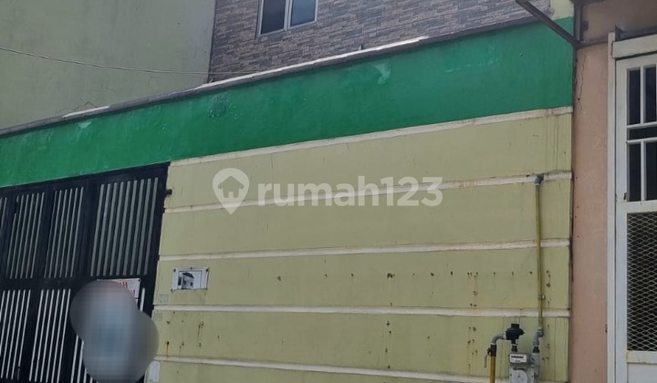 Dijual Cepat Rumah Bagus, Murah, 3 lantai, Ada AC Di Taman Anyelir, Cikokol, Tangerang Kota.  2