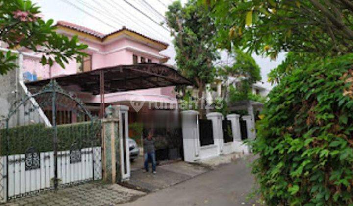 Rumah Cipinang Ada Kolam Renang 1