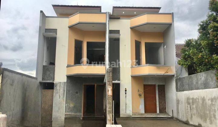 Rumah Baru Ada 2 Unit di Meruya 1