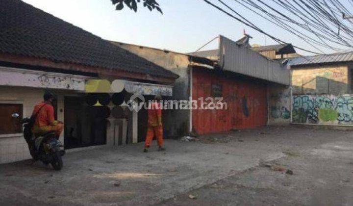 Gudang di Jalan Raya Bekasi , Bekasi 700 m Bagus Sertifikat Hak Milik 1