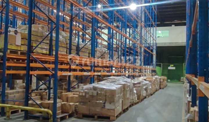 Warehouse in Cakung, East Jakarta 10,368 m Good Warehouse in Cakung, East Jakarta 10,368 m Good