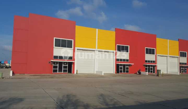 Warehouse in Green Sedayu Biz Park, East Jakarta, 416 sqm New HGB Warehouse in Green Sedayu Biz Park, East Jakarta, 416 sqm New HGB
