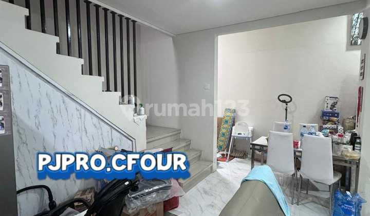 Rumah Terenovasi SHM Harapan Indah Cluster Lavesh, Bekasi 2