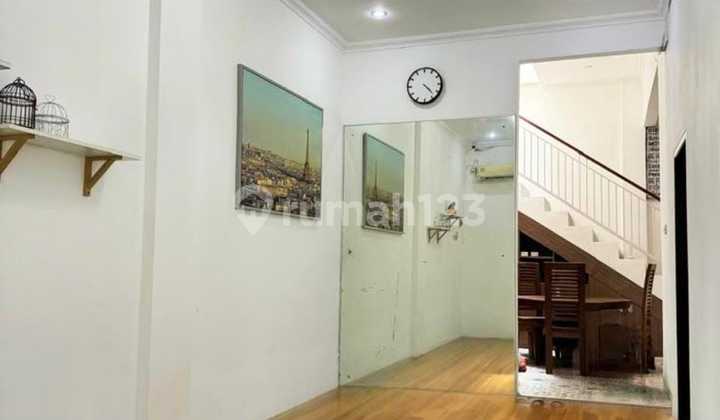 Rumah 2 Lantai SHM Full Furnished Dekat Akses Tol Dekat Pusat Perbelanjaan di Harapan Mulya Cluster Hortensia, Bekasi 2