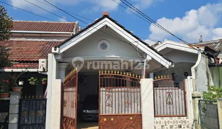 Beautiful House Semi Furnished SHM Villa Indah Permai, Bekasi
