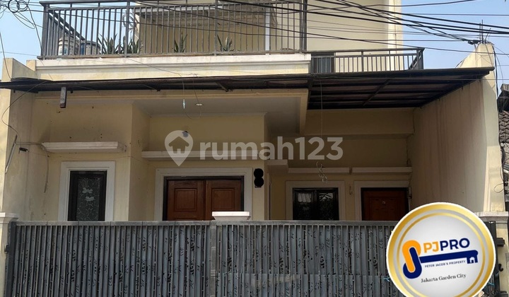 Rumah Bagus SHM Perumahan Griya Asri Taman Mini, Bekasi