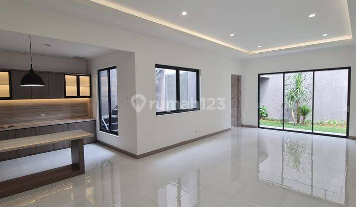 Rumah Baru Semi Furnished Sertifikat Hak Milik di Cipinang, Jakarta Timur 1