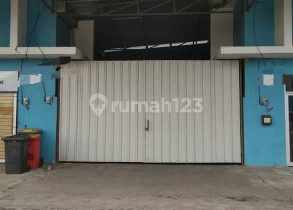Gudang 1 Lantai Siap Huni Dekat Akses Tol di Cakung, Jakarta Timur Gudang 1 Lantai Siap Huni Dekat Akses Tol di Cakung, Jakarta Timur