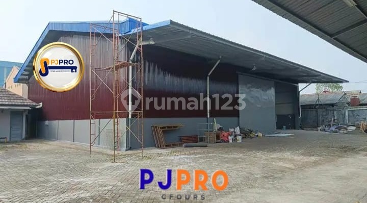 1-Storey Warehouse HGB Flood-Free Ready to Live In, Cilodong District, Depok