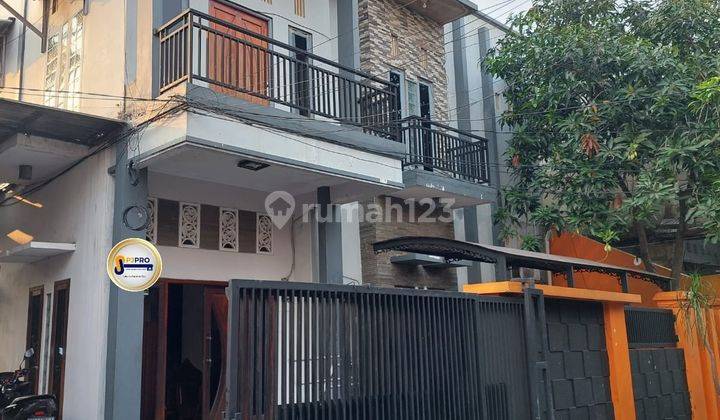 Rumah 2 Lantai Bagus Sertifikat Hak Milik di Jalan Muncang , Jakarta Utara 1