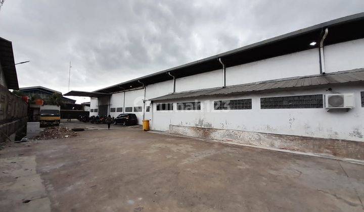 Gudang produksi kapuk muara