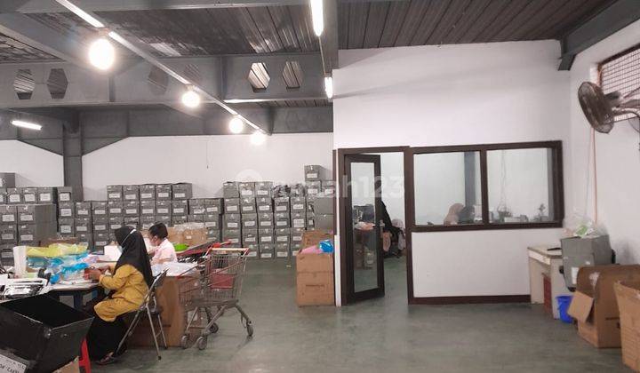 Gudang produksi kapuk muara