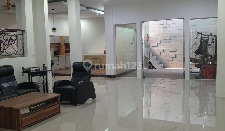 Rumah klasik 2lt Rome full bangunan 1