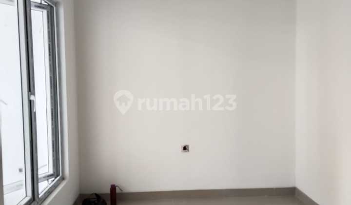 Dijual Cepat Rumah Baru 3.5 Lt Muara Karang Dijual Cepat Rumah Baru 3.5 Lt Muara Karang