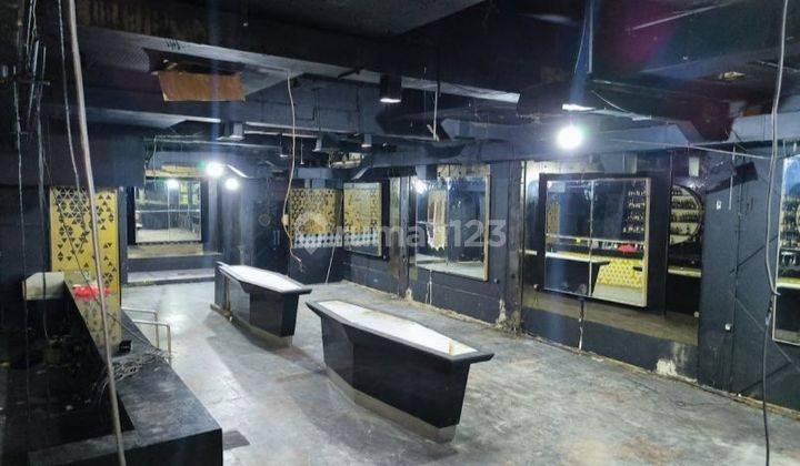 Jual Cepat Bangunan Ex Cafe Kemang Lokasi Ramai 2