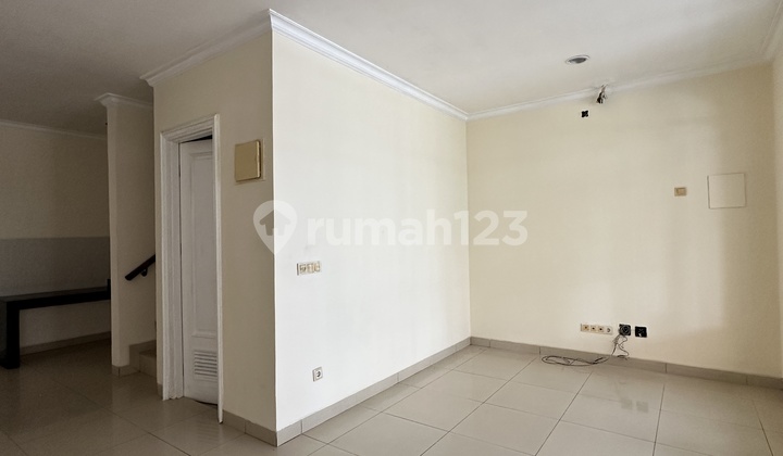 European Green Lake City house with AC