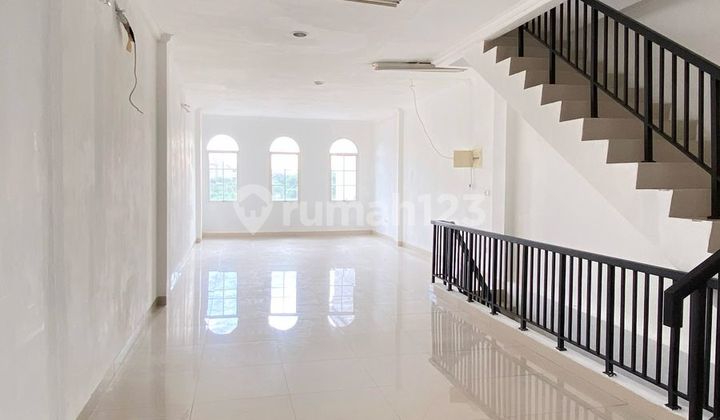 Ruko Green Lake City Near Good Market And Quick Sale