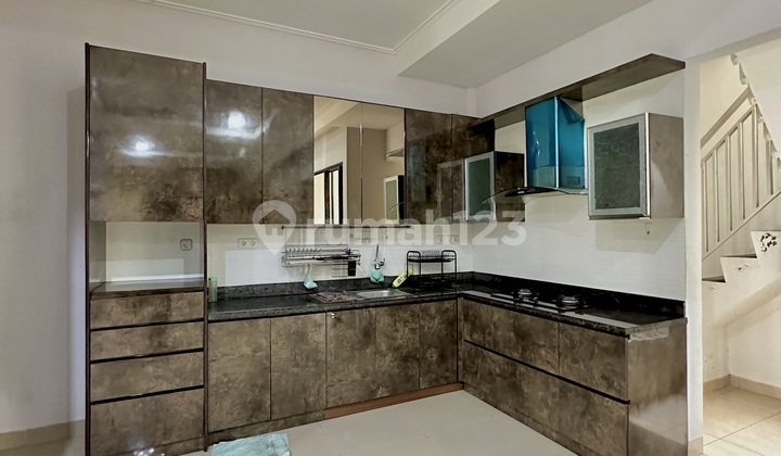 Rumah Rapi Siap Huni Green Lake City Sudah Renov