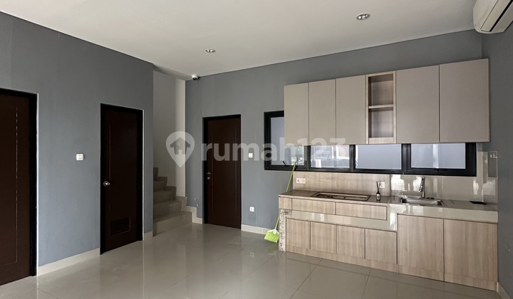 Rumah Northbend Puri Semi Furnish Dekat Gerbang 2
