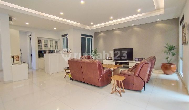 Rumah Premium Tatar Eksklusif Kota Baru Parahyangan 