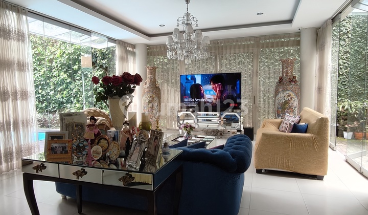 Investasi Langka Rumah Mewah Private Pool Tatar Eksklusif Kota Baru Parahyangan