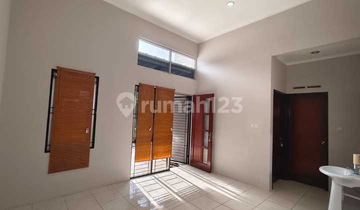 Ready-to-Occupy Cluster House Mainroad Kopo Katapang 2