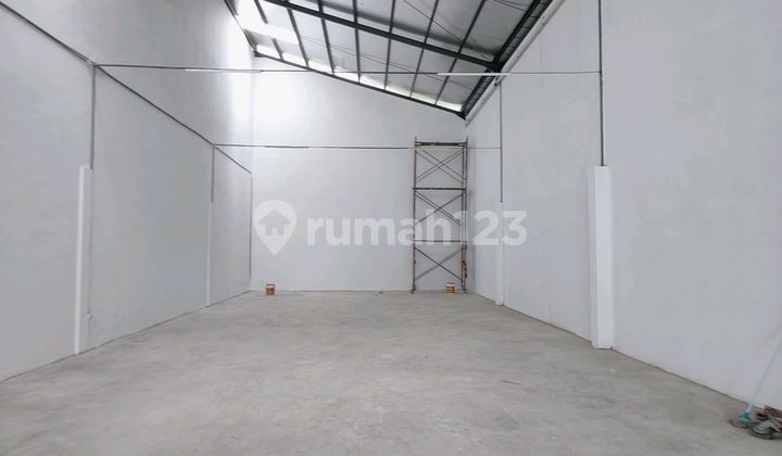 Strategic New Warehouse on Kopo Main Road, Near Seroja Toll Road. Strategic New Warehouse on Kopo Main Road, Near Seroja Toll Road.