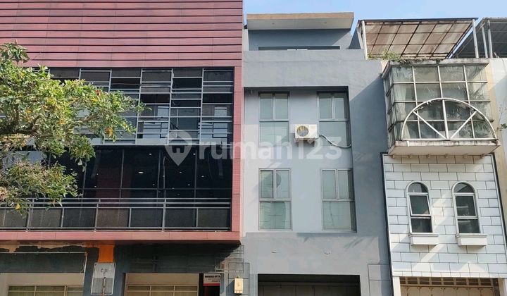 Ruko 4 Lantai Paskal Hyper Square Lokasi Strategis Dekat Pintu Masuk Ruko 4 Lantai Paskal Hyper Square Lokasi Strategis Dekat Pintu Masuk