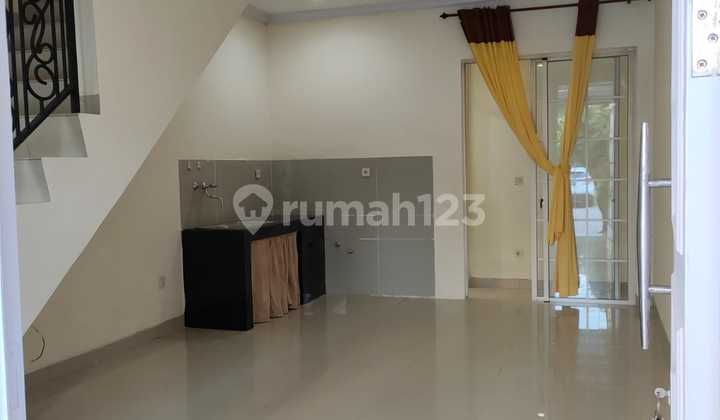 Quick Sale House in West Europe Glc with a Strategic Location