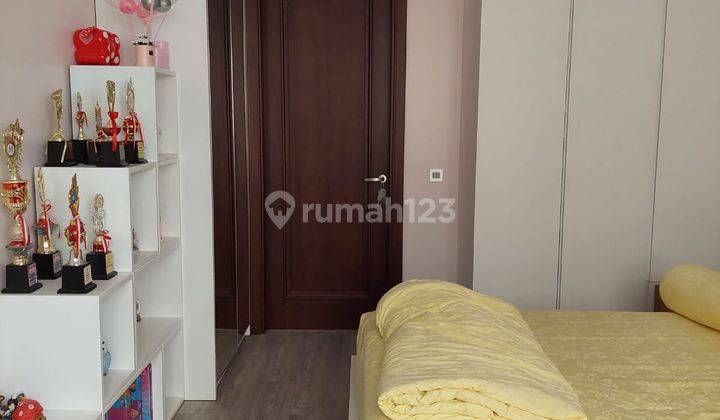 Rumah Mewah Semi-furnished Bagus di Permata Buana Jakarta Barat 2