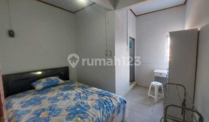 Room with AC in City Center, 1 Step from Bus Station, Train Station and Pasar Weleri 2