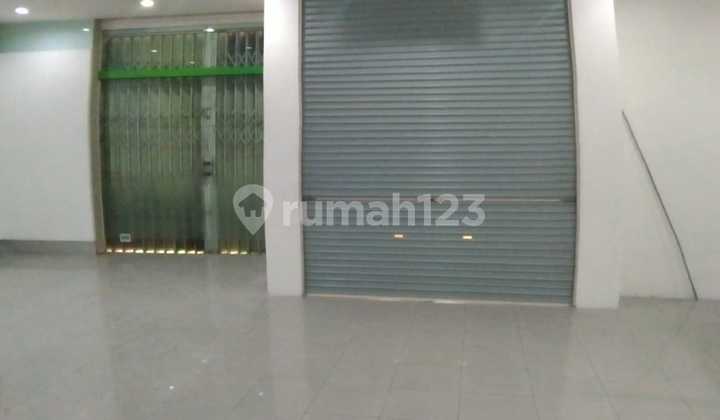 RUANG USAHA KANTOR LOKASI STRATEGIS DI PUSAT KOTA BANDUNG RUANG USAHA KANTOR LOKASI STRATEGIS DI PUSAT KOTA BANDUNG