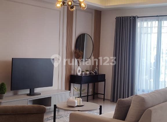 RUMAH SIAP HUNI 3 LANTAI DI SETRADUTA BANDUNG UTARA 1