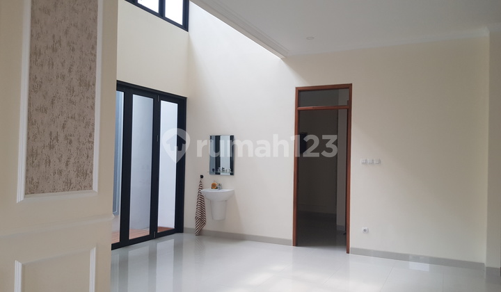 Rumah Baru Minimalis Classic 4 Kamar Tidur di Buah Batu Nego Sampai Deal 2