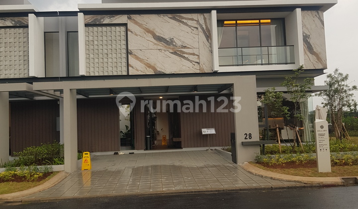 Minimalist House in a Cluster at Summarecon Bandung