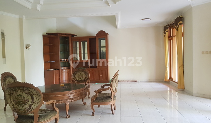 Ready-to-Live House in Prv Gegerkalong, Serene Environment