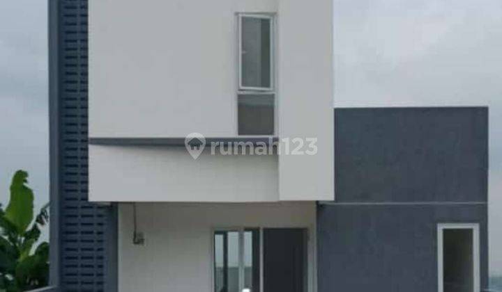 Rumah baru 2 lantai minimalis modern dengan view laut dan kota semarang di Elora Hill perumahan Griya Lestari Ngaliyan 1